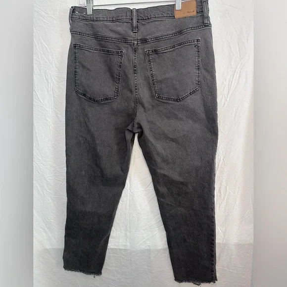 Madewell Vintage Jean Gray Distressed Raw Hem Jeans Size 32/3X - Picture 5 of 8